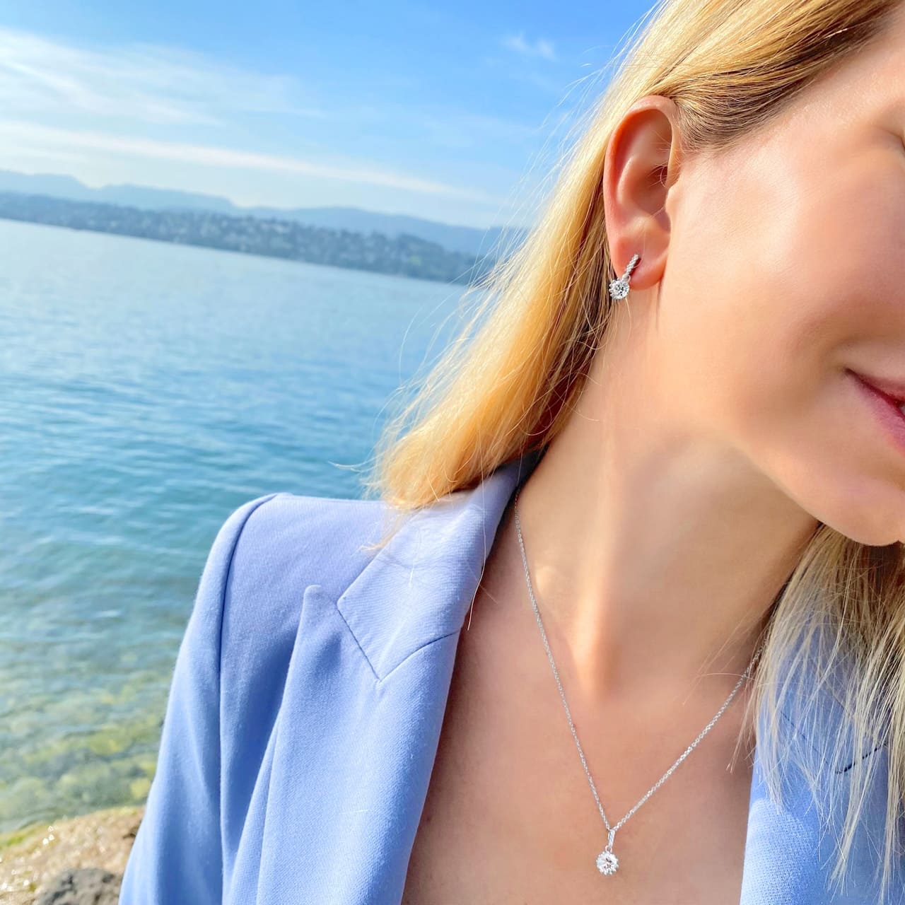 Neue Ohrringe aus Sterling Silber zur passenden Halskette gestylt am Lago Maggiore