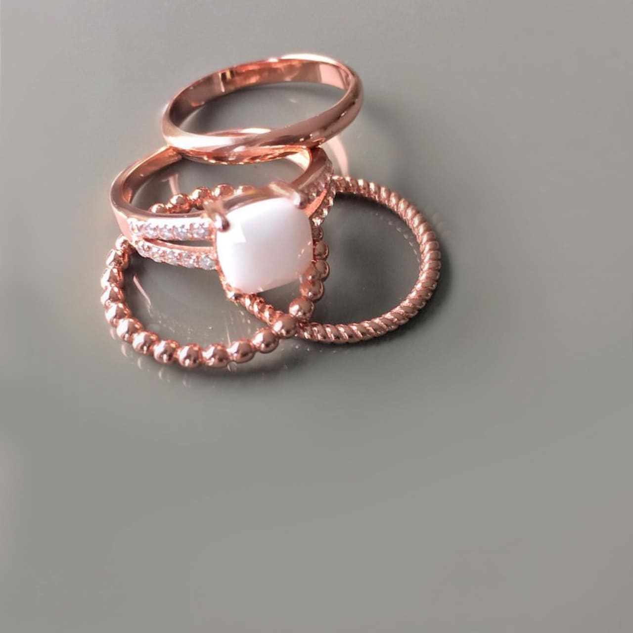 Modische Ringe aus rosévergoldetem Sterling Silber 925 in CANDY Filiale Shoppi Tivoli Spreitenbach